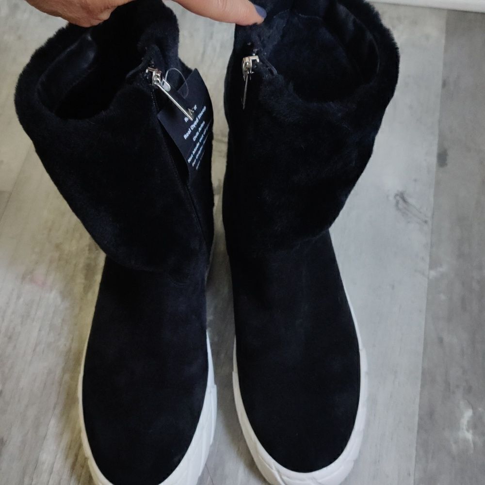 NWT Aquatalia Nelle sheep fur booties - Picture 4 of 8